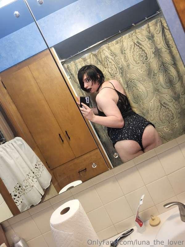 Hey guys sss it's my birthday today! Would love a Lil cash f..