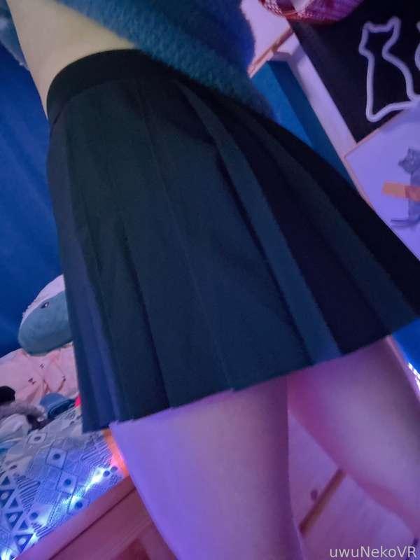 Femboy with dress???? UWU!!❤️❤️

IRL Cam stream!! Join and hangout with Neko &lt;3