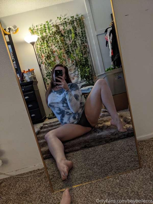 I love the way my ass turns these panties into a thing🖤