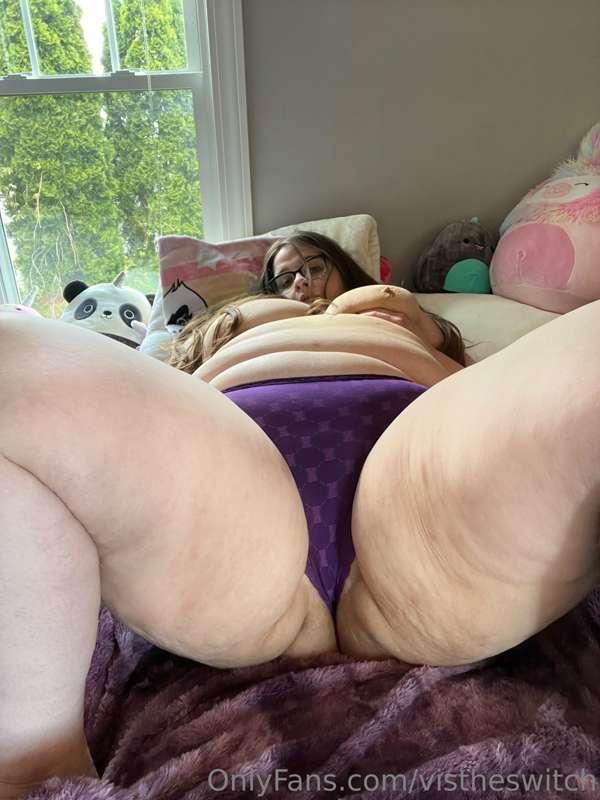 Come cuddle in bed with me so we can makeout and fuck until ..