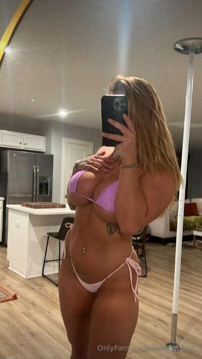💋