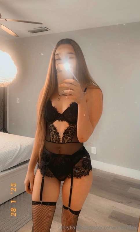 how do you like my new black lingerie <3