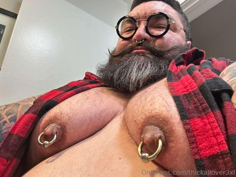 Tiddies growing huge 