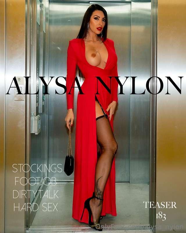 🇺🇸TEASER HARD VIDEO 183: Evening dress👠👗luxury hotel:
For an..