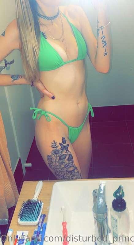 Just a few bathers shots from a few days ago. I hope you lik..