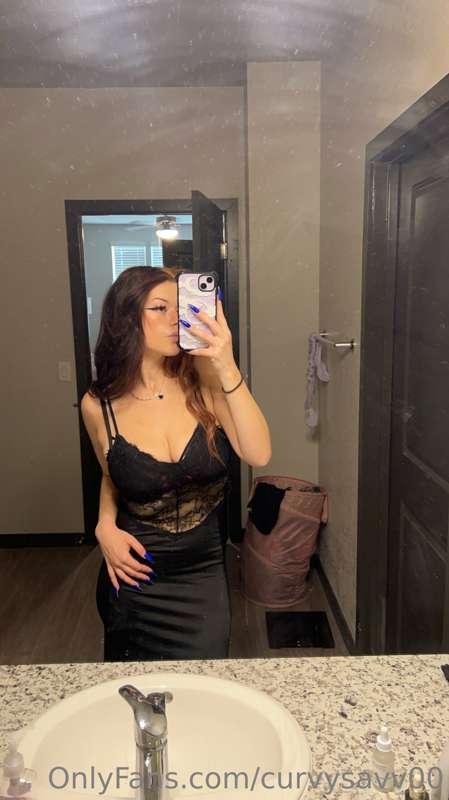 curvycherry00 image #0