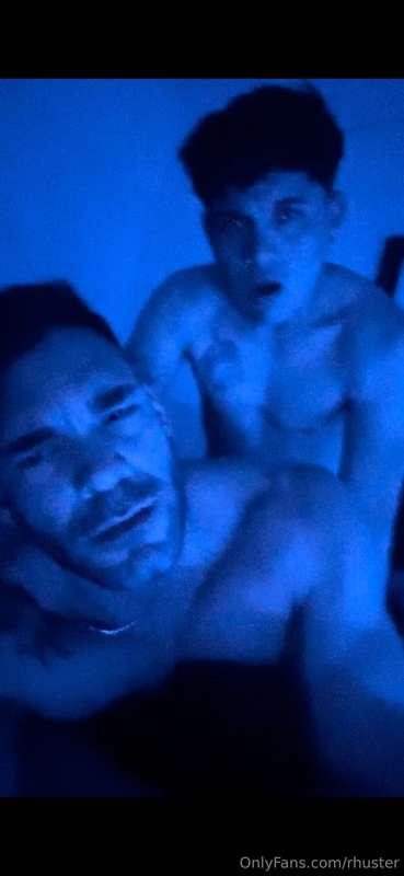 Está tarde se puso bien caliente con @emanuel202 si queres v..