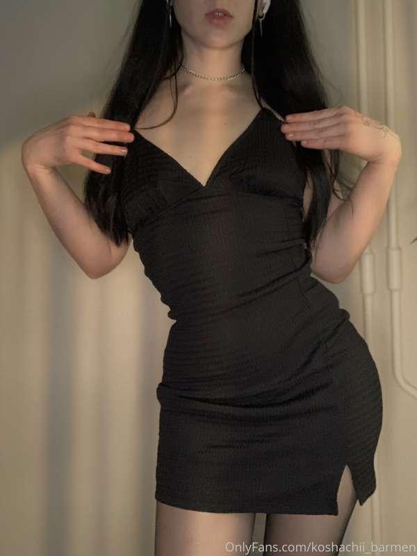 look what a beautiful dress I bought today 😍🥰