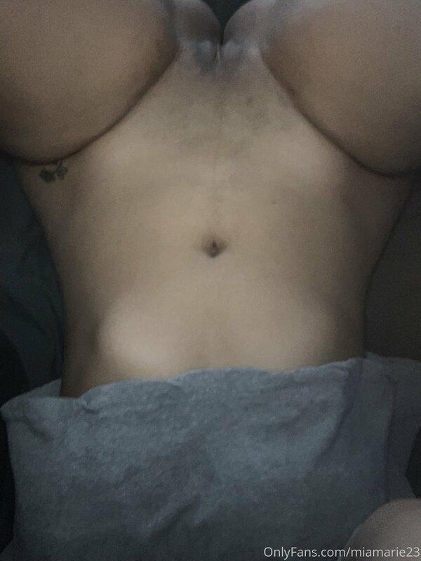 A little preview of my bare pussy. Unlock the close up in yo..