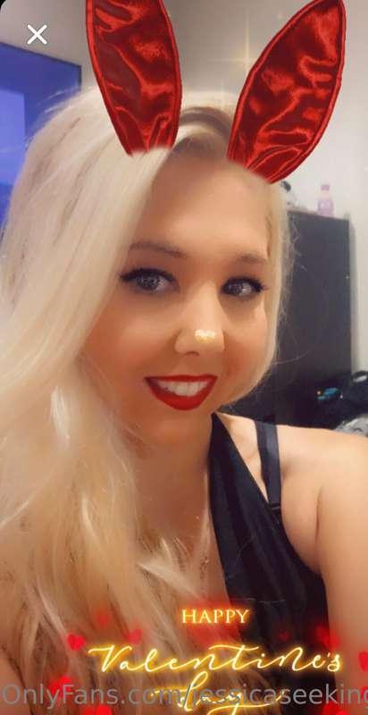 Feeling sexy, if you like what  you see please send a tip 😘❤..