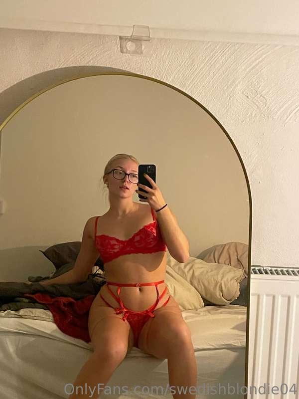 swedishblondie04 image #1