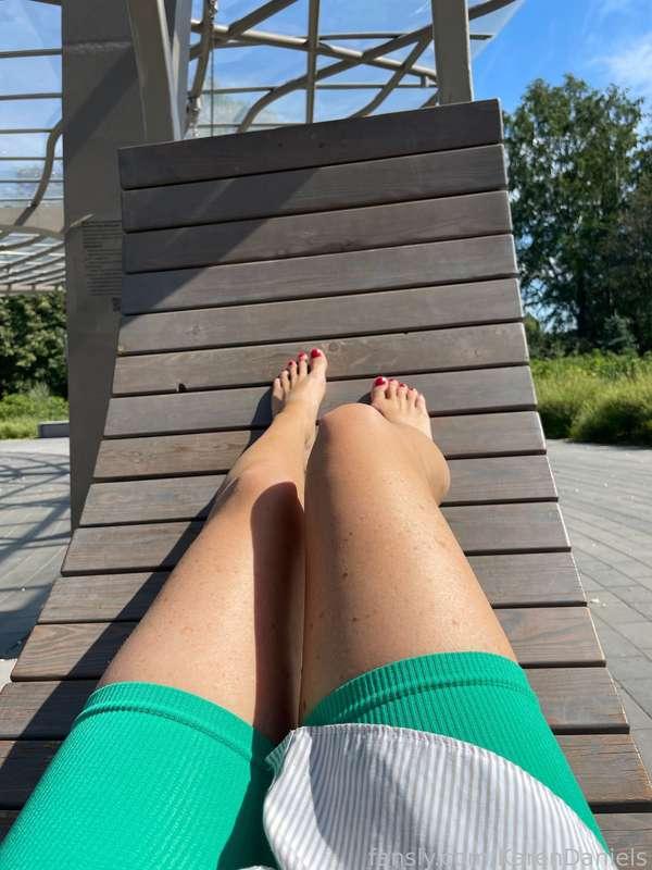 #fyp #hot #brunette #feet #toe #cock #cum #sexy #custom #slim 

🥵 It's so hot