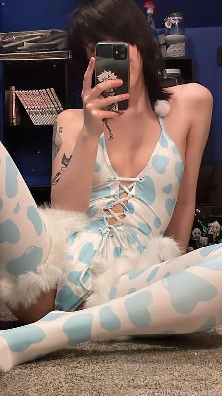 meggueggu image #1