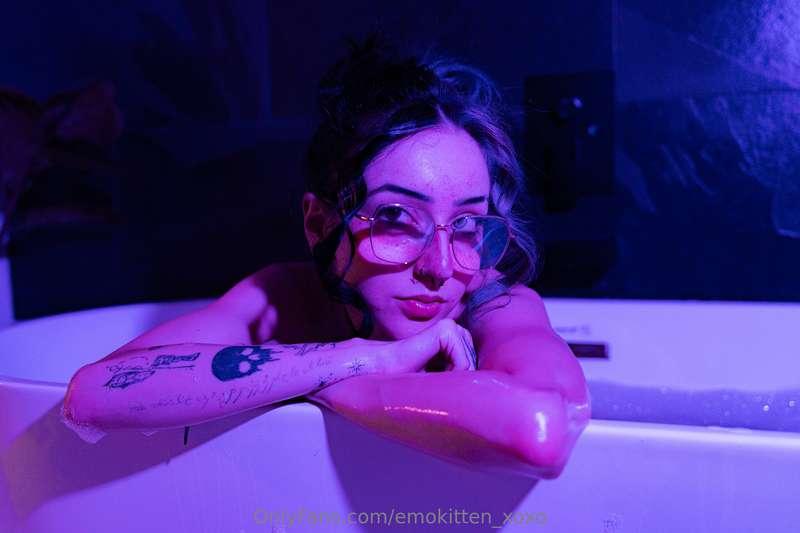 Would you resist if I gave you this look?👀