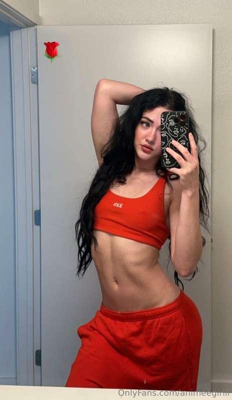 how does red look on me? 👀