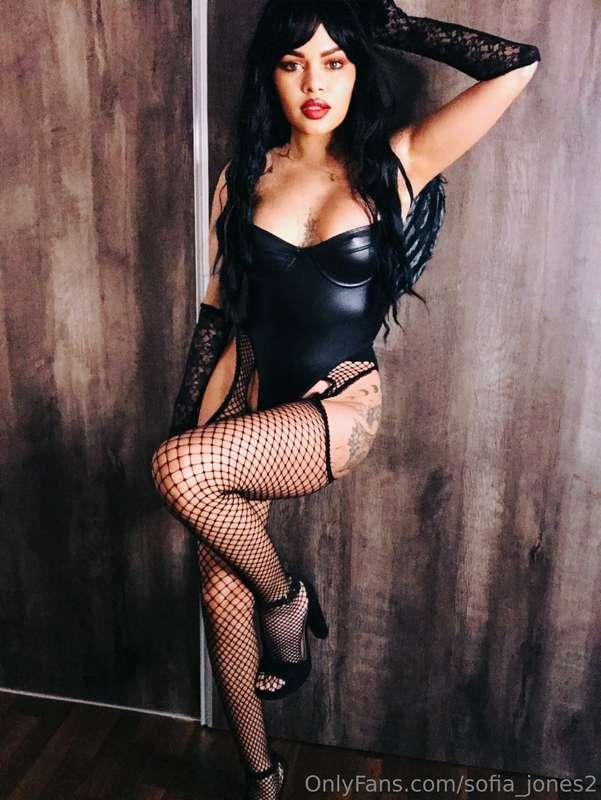 What plans do you have for this Halloween babe?🎃😏