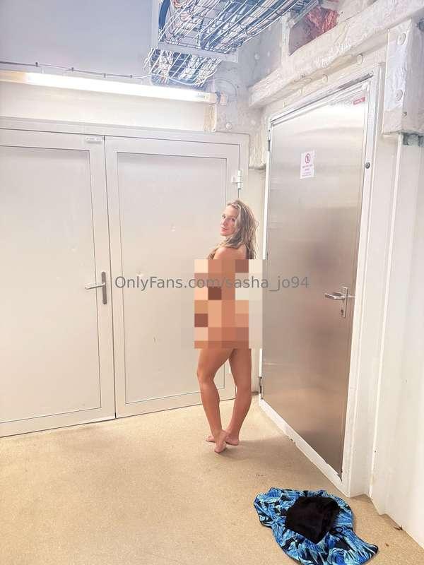 Final night of the cruise, being extra naughty. 😈 🩵🤤