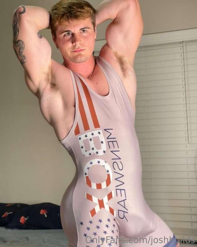 Like this if I should get naughty in my singlet 😈