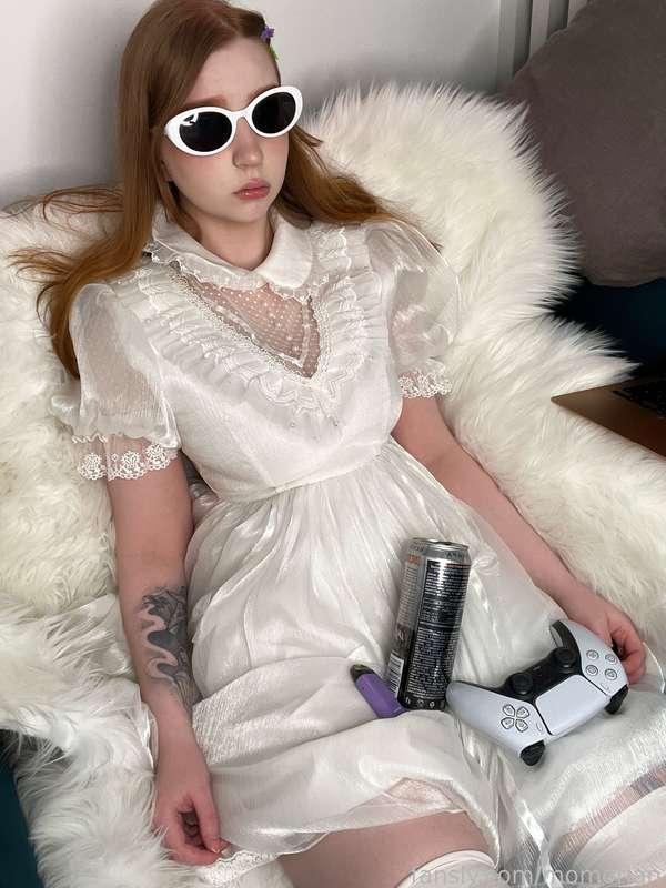 I just want to be a soulless doll that gives happiness. and this would come with my box. 
#fyp #ginger #redhead #video #cute #egirl #babyface 