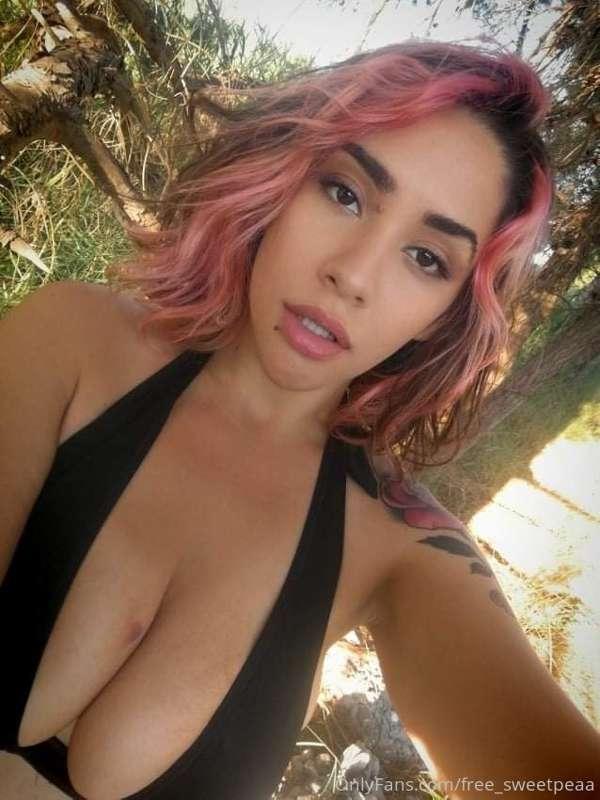 🌊🌴𝗝𝗨𝗡𝗚𝗟𝗘 𝗘𝗠𝗢 𝗪𝗛𝗢𝗥𝗘🌴🏁
Alternative fitness model loves to undr..