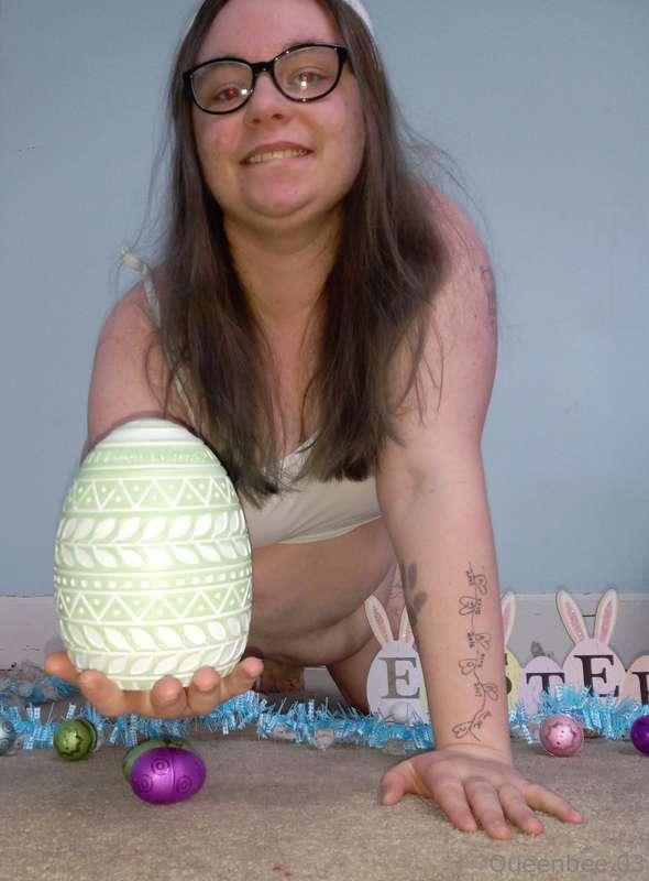 queenbee.03 image #3