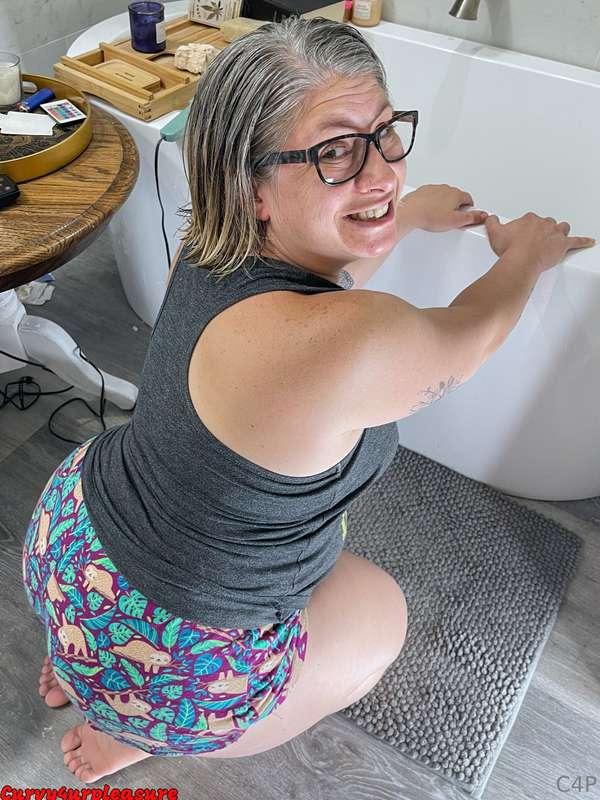 Say Hi if you like my shorts!!