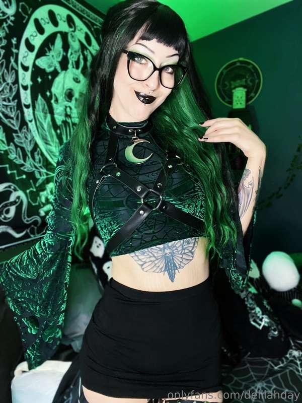 A lot of these pictures look super similar, but I like them ..