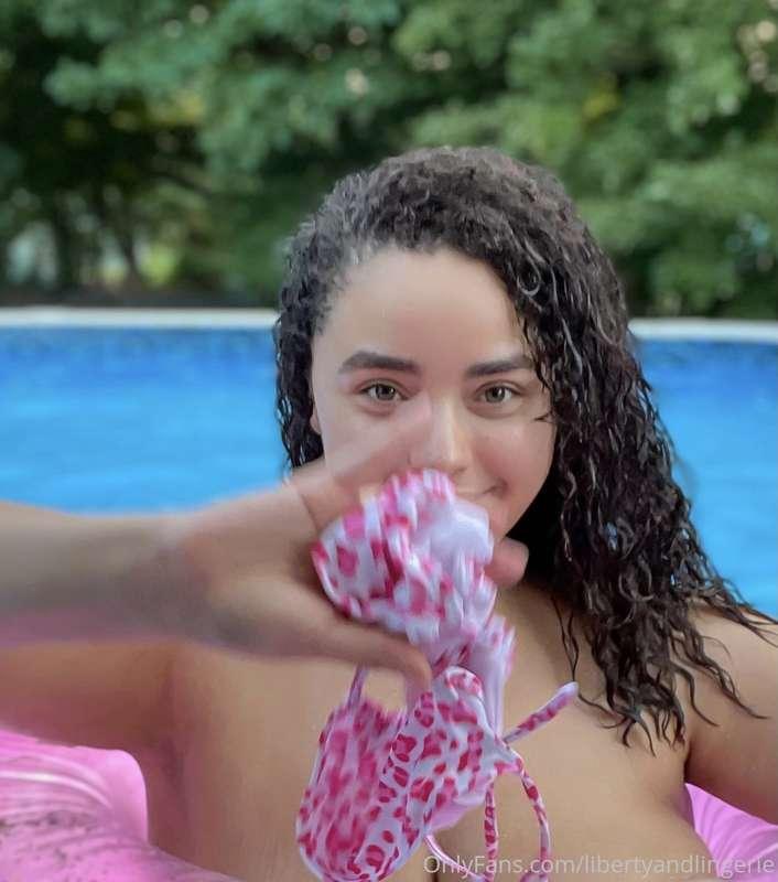 Taking a dip in the liberty pool 💦 coming in? 
(ps Check you..