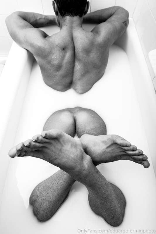 Black and white or color? @travismavvv by @eduardoferminphot..