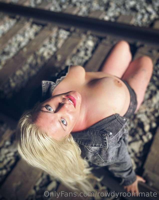 Those come fuck me eyes….👀