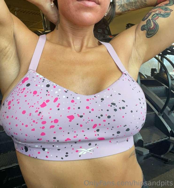 👅