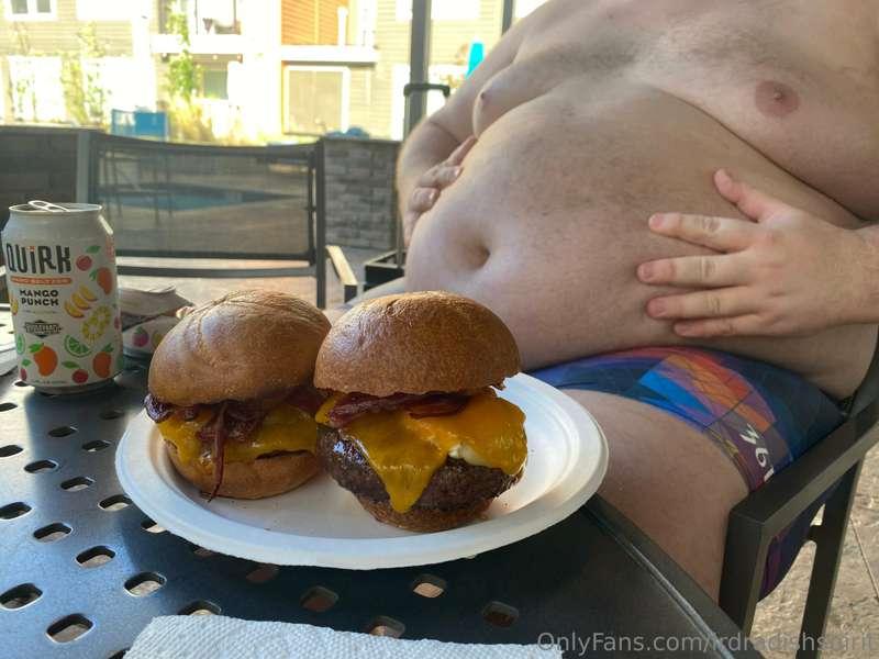 Some pics from a pool party a few weeks ago. I’m glad it’s c..