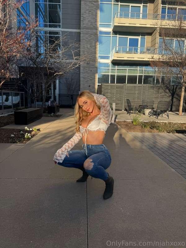 i hope i'm top of your roster 🎀