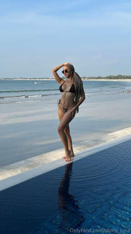 I went to the beach with a bikini. But by the third minute, ..
