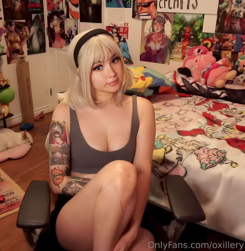 An angry egirl