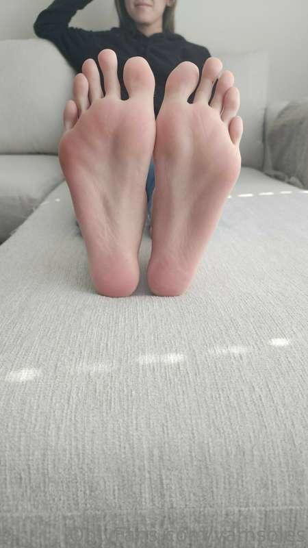 My perfect asian feet own you