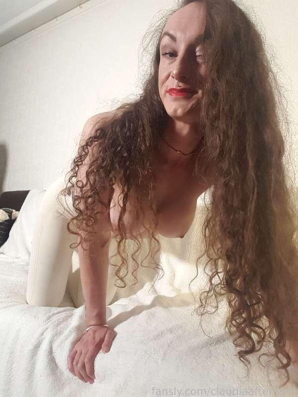 claudiaafterdark image #2