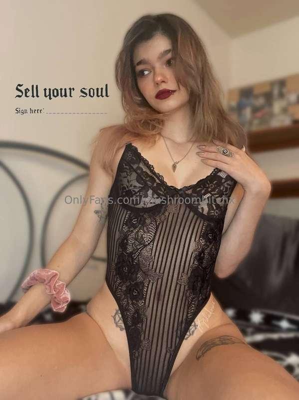 Bratty Succubus @giftofshadows_free b/g vids, kink and fetis..