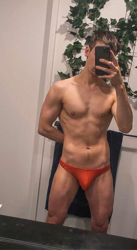 I want these in black and in white 🥺 someone help me