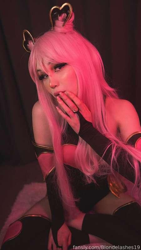 blondelashes19 image #10