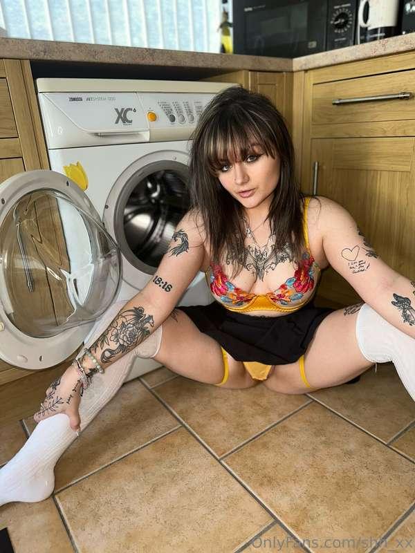 This is how I do the house work is that okay? 🙈