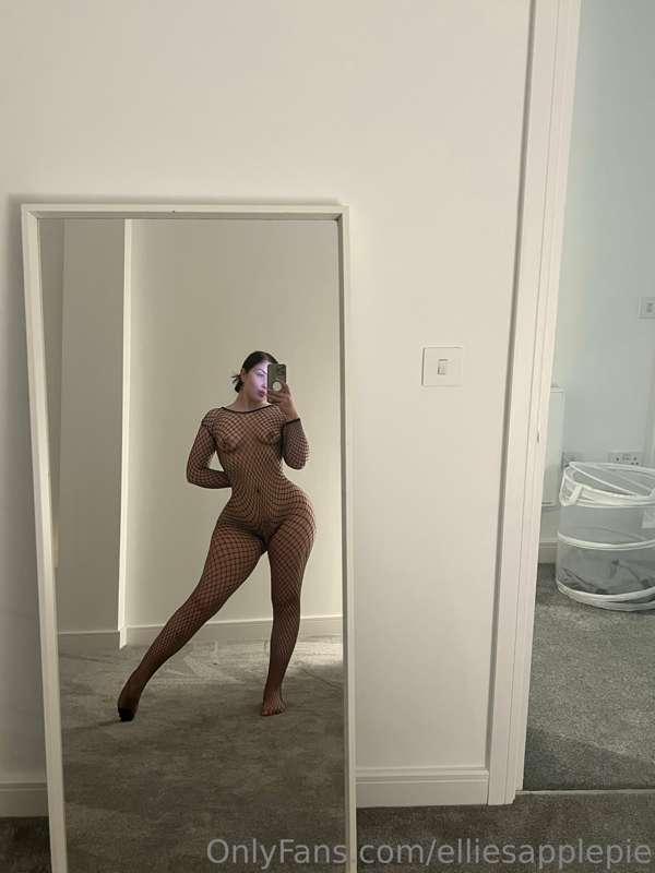 😈