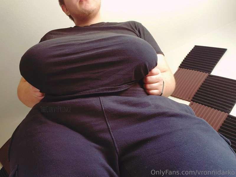 I feel like my hips and thighs look wild in these