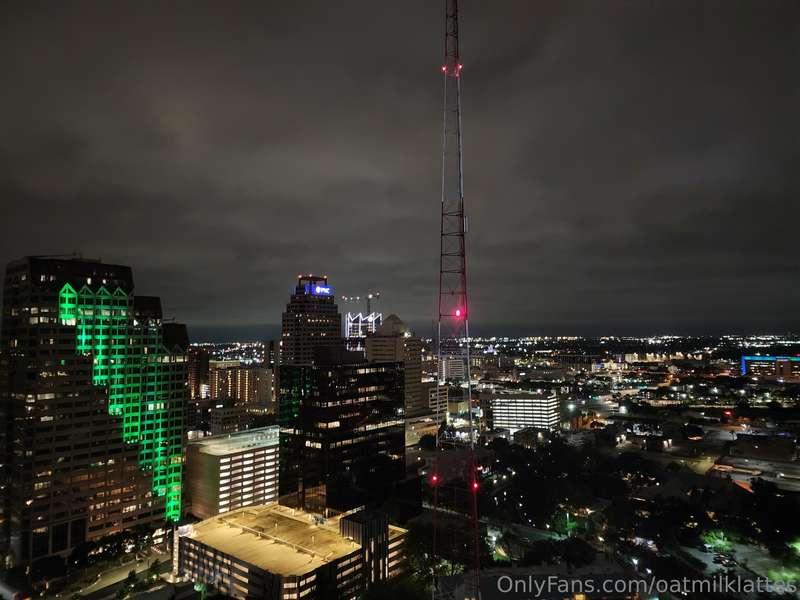 pov: date night w/the moon's daughter 💫