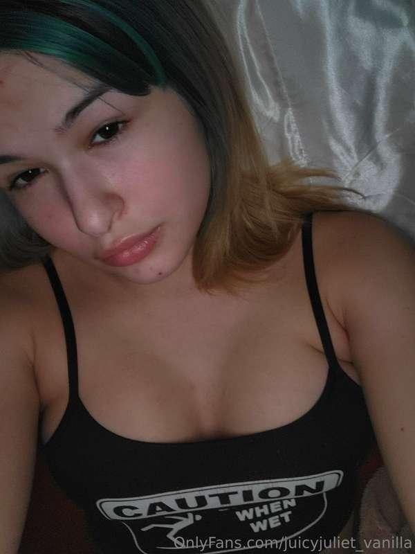 Hey loves I'm sorry for being a Lil inactive I've been sick ..