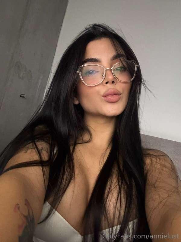 Are you horny baby 😏 👀