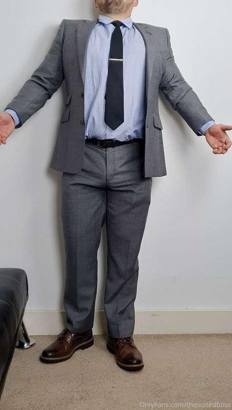 thesuitedboss image #3