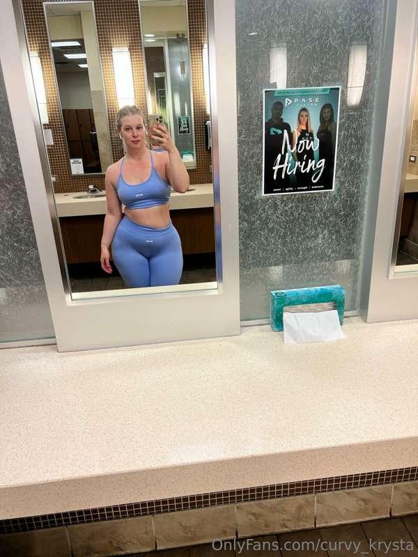 I love my gym outfit for today 🥰