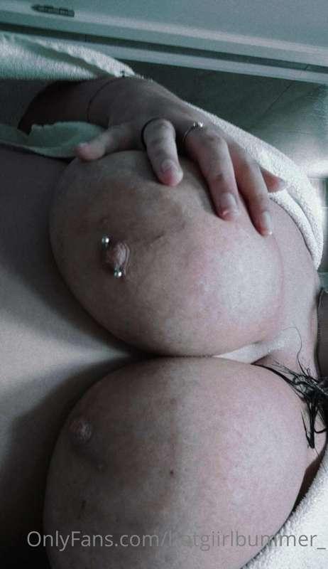 hotgiirlbummer_ image #0