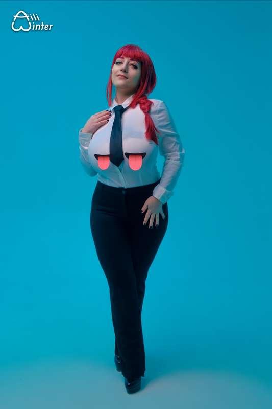 🥵  MAKIMA IS STRIPPING DOWN FOR YOU NOW 🥵 

Due to some technical reasons I post this today, sorry 😛


#stripping #cosplay #curvy